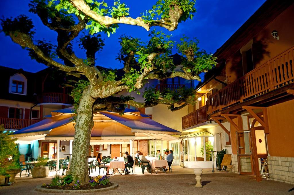 Hotel Les Bergeronnettes Champagneux Екстериор снимка