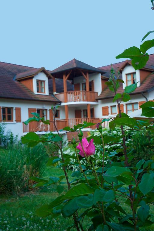 Hotel Les Bergeronnettes Champagneux Екстериор снимка